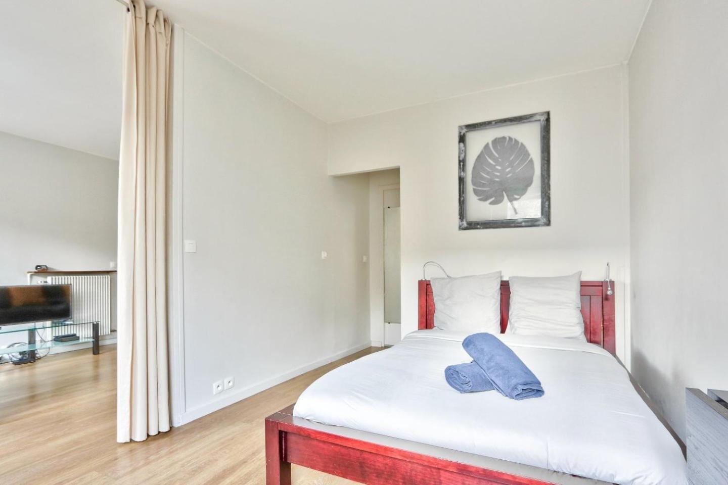 Appartement Quartier Tour Eiffel Parc Du Champ-De-Mars Paris Exterior photo